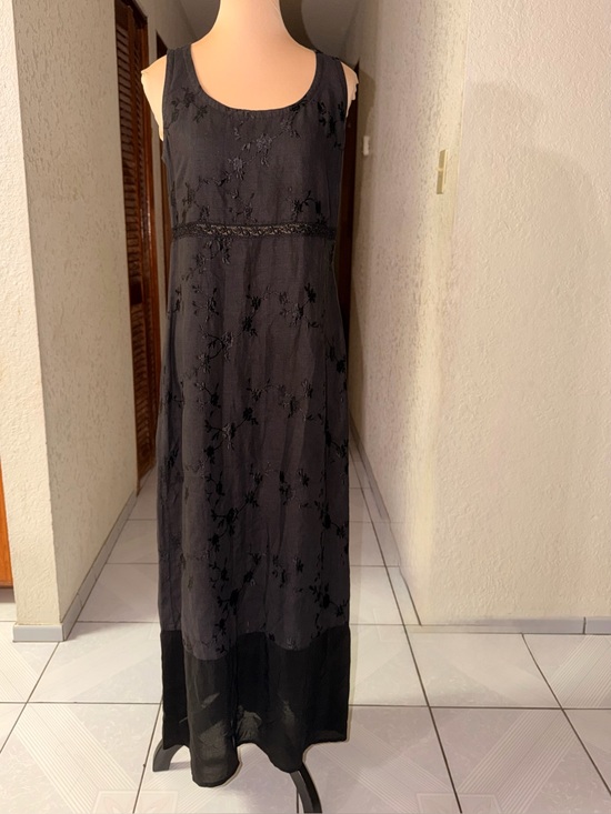 Johnny Was Dresses & Skirts - Vintage Johnny Was Collection 100% Linen Black Embroidered Dress /made in USA